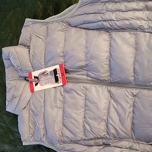 Woman's 32degree vest